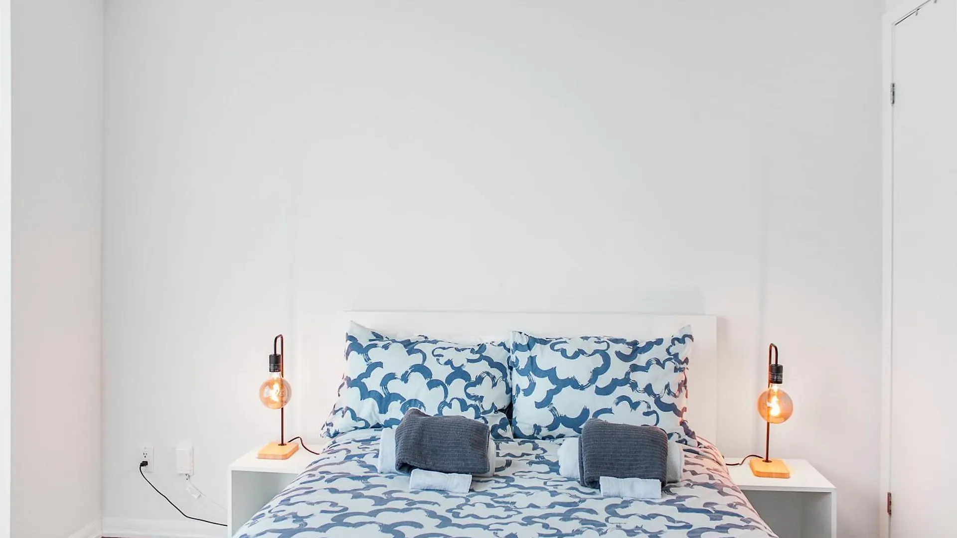 City View Towers - Steps To Cn Tower - Pool & Hot Tub - Free Parking Toronto Apartment