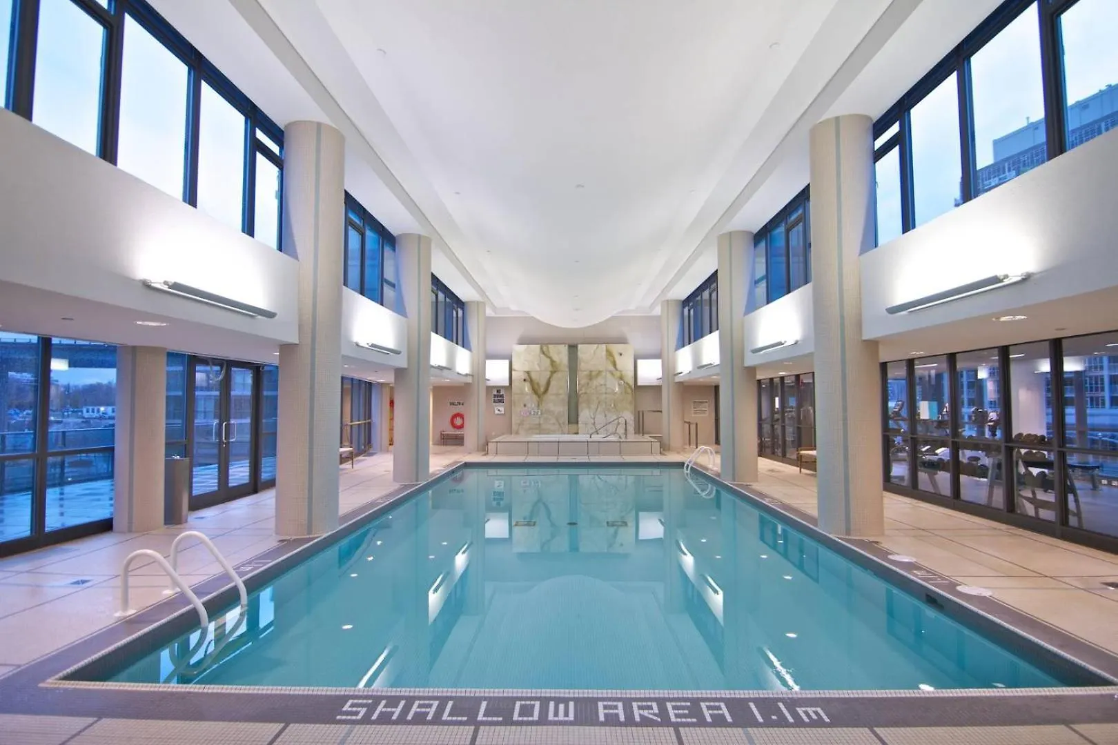 City View Towers - Steps To Cn Tower - Pool & Hot Tub - Free Parking Toronto